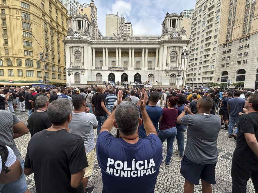 Bate-boca pela guarda: audiência na Câmara de Vereadores do Rio sobre armar agentes segue sem consenso