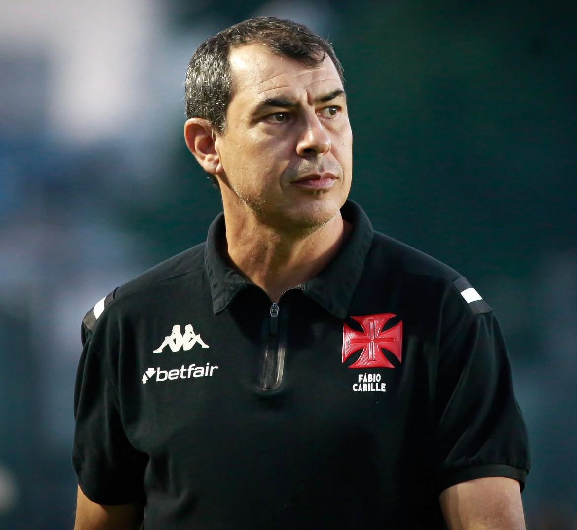 Carille, do Vasco, diz que preparação para enfrentar o Flamengo será apenas mental: 'Precisamos saber jogar o jogo'