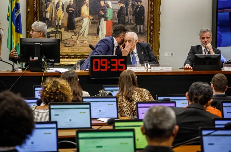 O que é anistia? Entenda o que significa o termo político