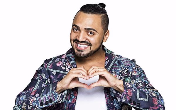 Tirullipa faz relato comovente sobre o abandono do pai, Tiririca