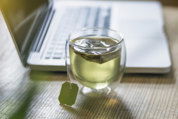 Chá anti-inflamatório diminui açúcar no sangue e acelera o metabolismo