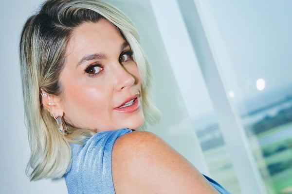 Flávia Alessandra se relacionou com homem gay e tentou “convertê-lo”